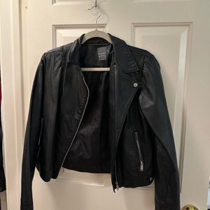 Faux leather jacket 🖤🐼